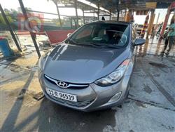 Hyundai Elantra 2012