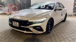 Hyundai Elantra 2024