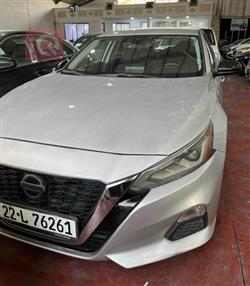 Nissan Altima 2021
