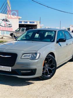 2019 كرايسلر 300