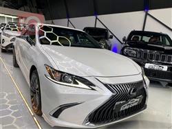 Lexus ES 2021
