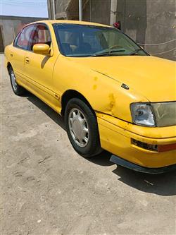 2000 تويوتا أفالون