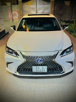 Lexus ES 2022