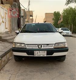 2010 بيجو 405
