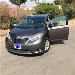 Toyota Sienna 2015