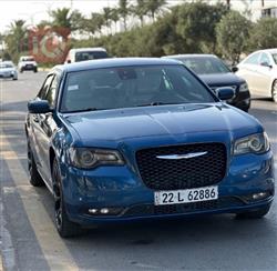 2021 كرايسلر 300
