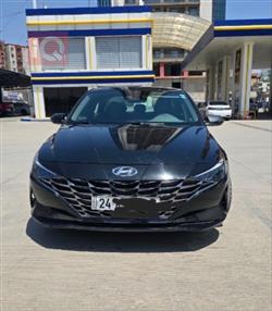 Hyundai Elantra 2022