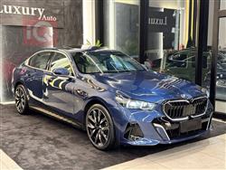 BMW 5-Series 2024