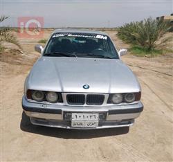 1990 بي ام دبليو الفئة 5