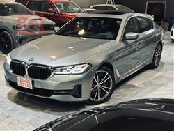 BMW 5-Series 2023