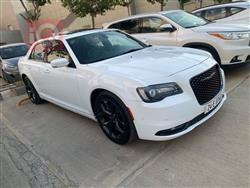 2023 كرايسلر 300