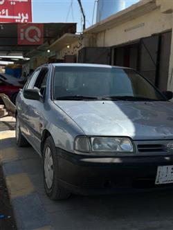 1990 نيسان بريميرا
