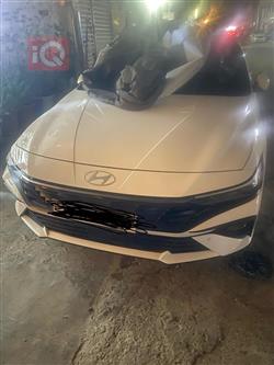 Hyundai Elantra 2024