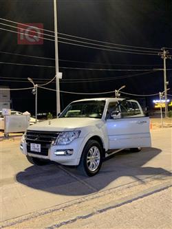 Mitsubishi Pajero 2020