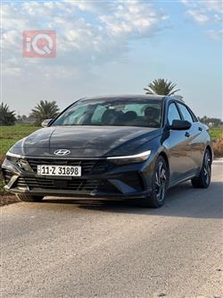 Hyundai Elantra 2024