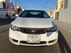 2013 كيا سيراتو