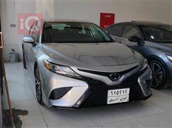 Toyota Camry 2019