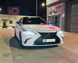 Lexus ES 2023