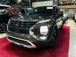 2023 ميتسوبيشي اوتلاندر
