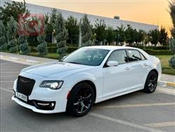 Chrysler 300 2021