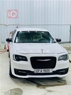 Chrysler 300 2022