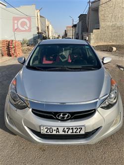 Hyundai Elantra 2012