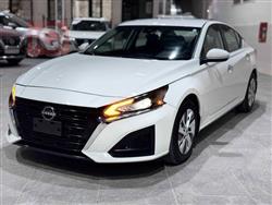 Nissan Altima 2023