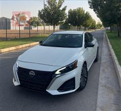 Nissan Altima 2025
