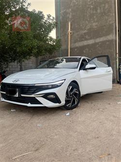 Hyundai Elantra 2025