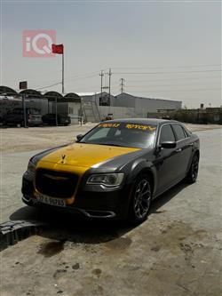 Chrysler 300 2023