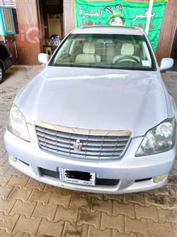 Toyota Crown 2004