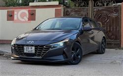 Hyundai Elantra 2022