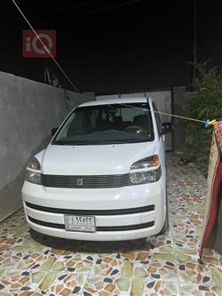 Toyota Voxy 2002