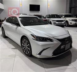Lexus ES 2019