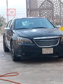 2013 كرايسلر 200