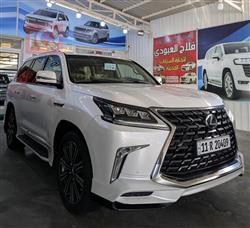 Lexus LX 2021