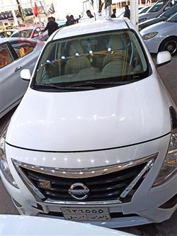 Nissan Sunny 2020