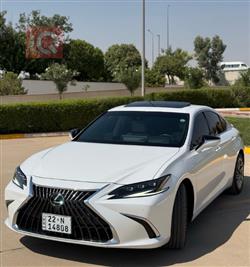Lexus ES 2024