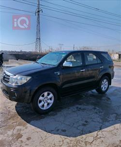 Toyota Fortuner 2010