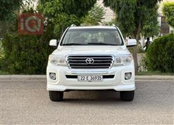 2013 تويوتا لاندكروزر