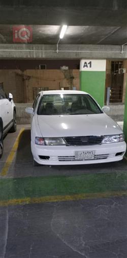 Nissan Sunny 2000