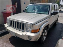 2008 جيب كوماندر