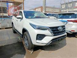 Toyota Fortuner 2024