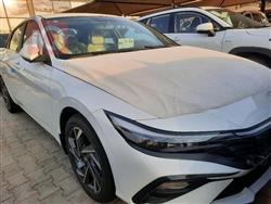 Hyundai Elantra 2025