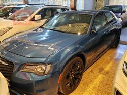 Chrysler 300 2022