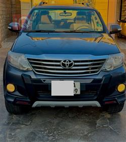 Toyota Fortuner 2013