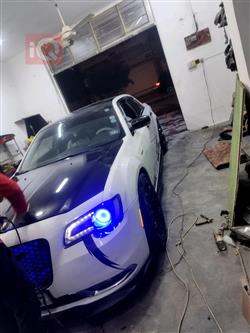 2016 كرايسلر 300