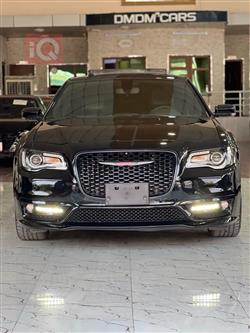 Chrysler 300 2023