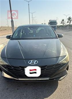 Hyundai Elantra 2022