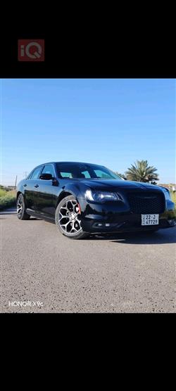 2015 كرايسلر 300